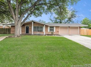 210 Driftwind Dr, Windcrest, TX 78239