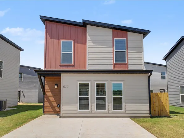 530 Solar St, Bentonville, AR 72713