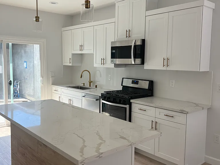 12681 Groveview St — Photo 2