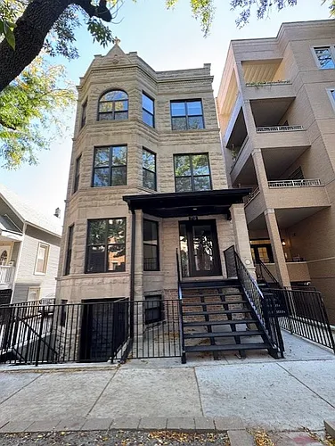 715 W Aldine Ave #2 Photo 1