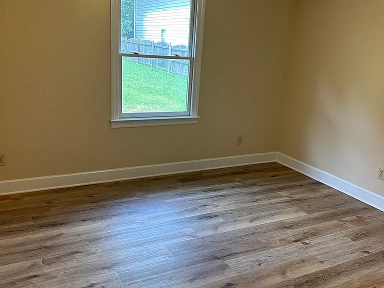 161 NW Raspberry Way — Photo 6
