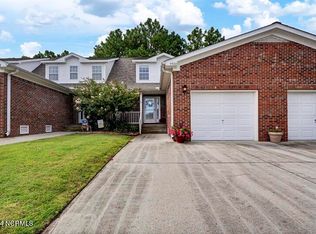 9308 Long Putt Ct, Wilmington, NC 28412