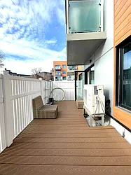 Rented by SUNAMERICA REALTY CHOICE INC