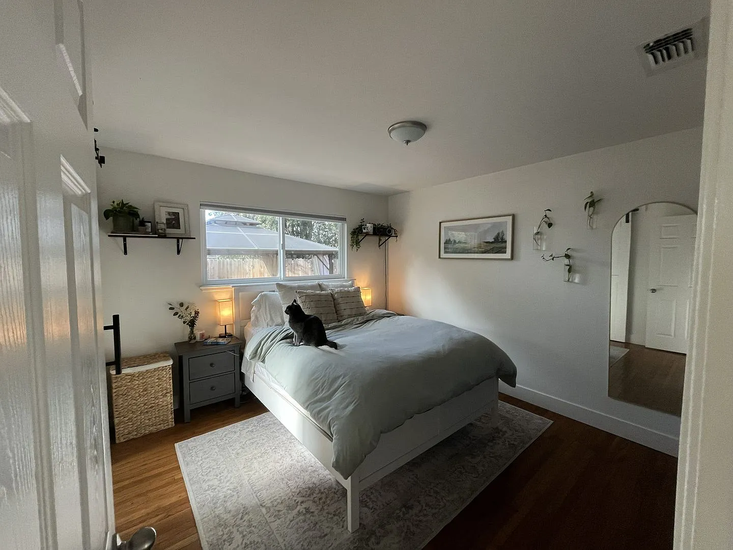 Endearing property in Sacramento! 2840 Sarina Ct Sacramento, CA 95826 — Photo 3
