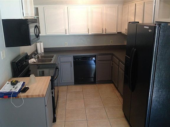 4th image of 5536 Birchman Ave