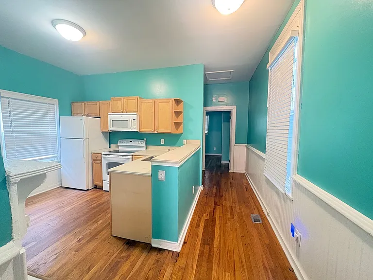 888 Walnut Street Ln — Photo 5
