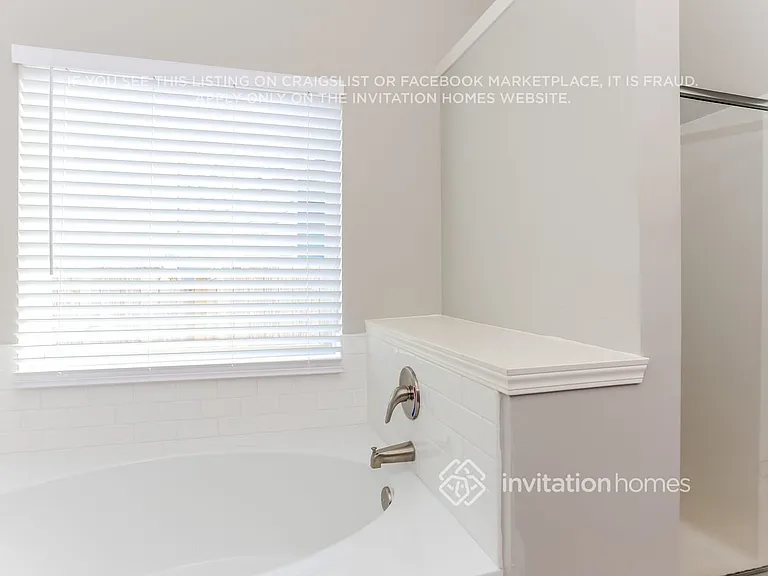5058 Manning Dr — Photo 12