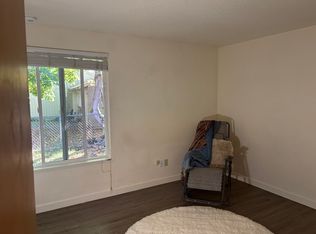 15900 SW 88th Ave #B, Portland, OR 97224