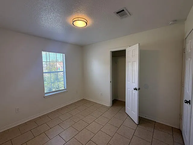 10713 Plummer Cir — Photo 18