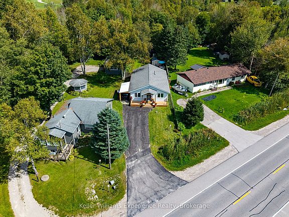 3rd image of 5691 Penetanguishene Rd