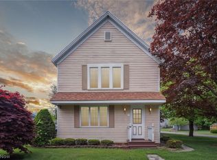 519 Lakeview Ave, Conneaut, OH 44030