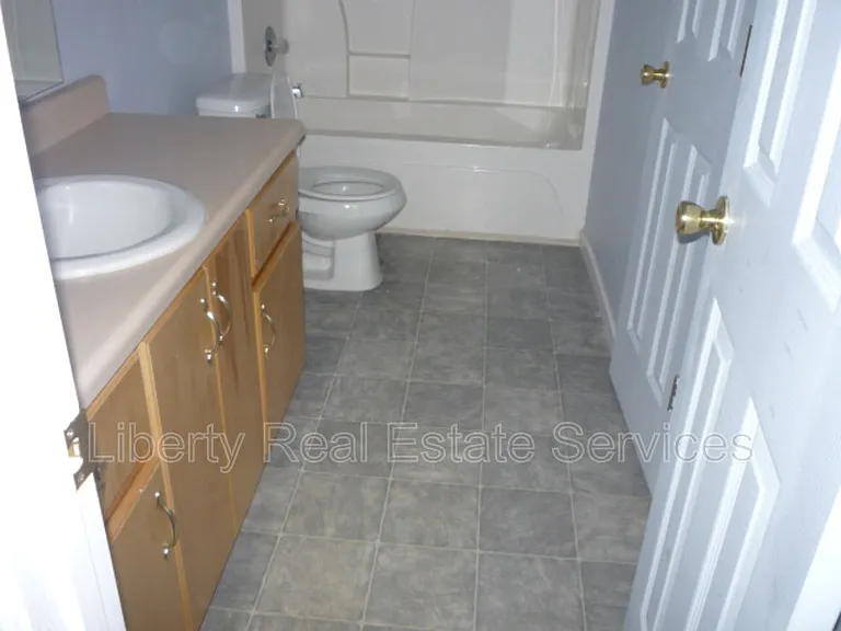 133 Rolland St #22 — Photo 11