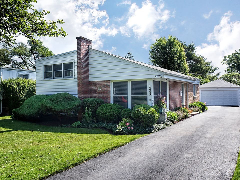 1st image of 1347 Ferndale Ave