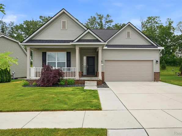 171 Coppice Way, White Lake, MI 48386
