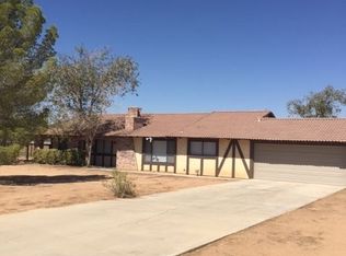 15080 Blackfoot Rd, Apple Valley, CA 92307