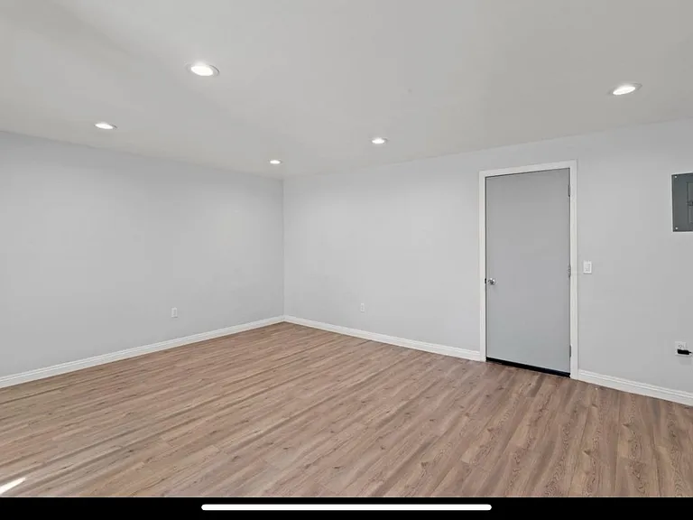 202 W Arrow Hwy — Photo 5