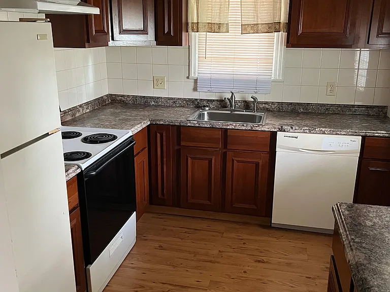 810 W Main St #1 — Photo 6