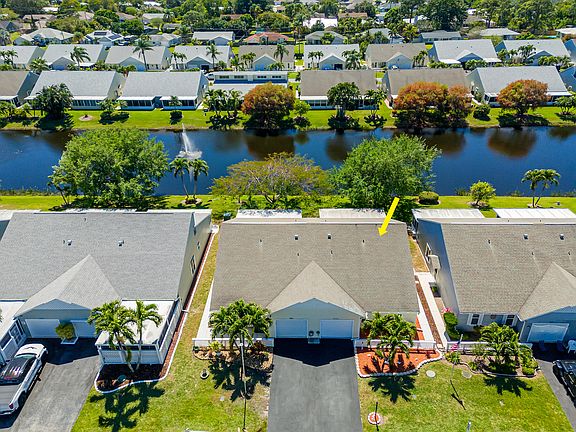 5th image of 2522 SE Tropical East Circle E