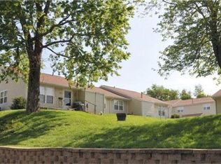 520 E Airport Dr, Carthage, MO 64836