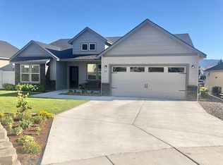 819 Madeleine Ct, East Wenatchee, WA 98802