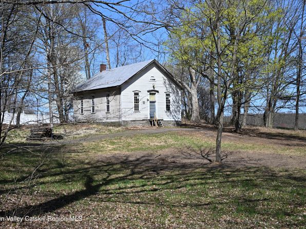 90 Sheehan Lane, Saugerties, NY 12477
