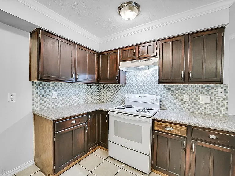 13618 Piney Oaks Dr — Photo 15