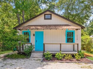 1738 Montgomery St, Mandeville, LA 70448