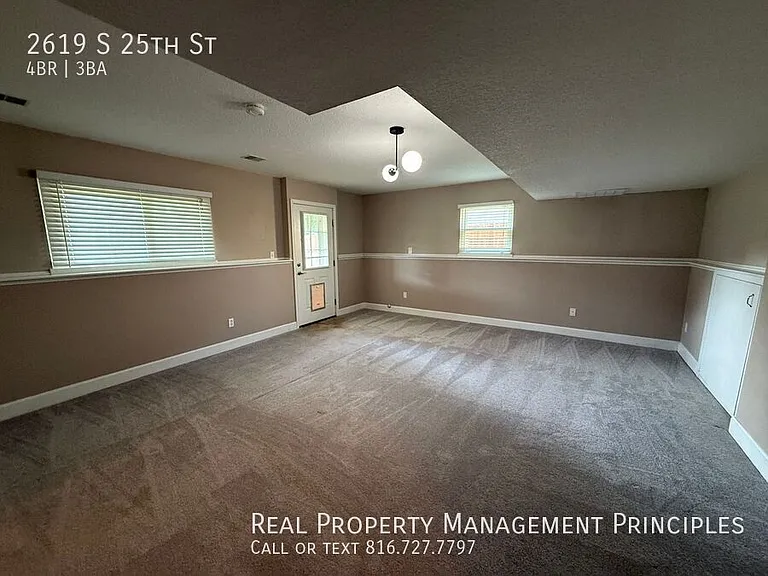 2619 S 25th St — Photo 16