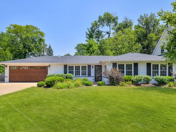 1845 Howard St, Wheaton, IL 60187
