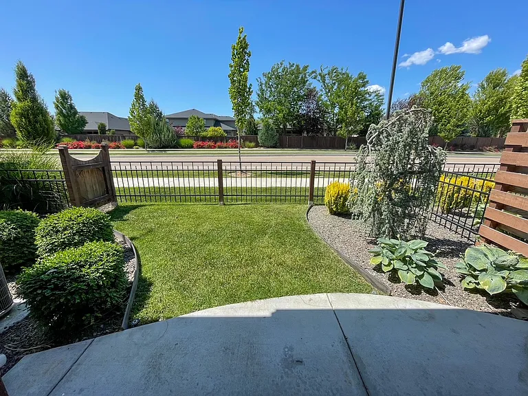 4200 W Lovegood Ln — Photo 6