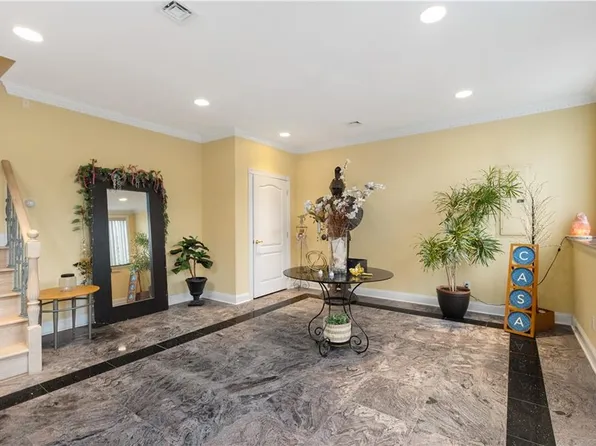 16 Diana Trail image 8 of 50