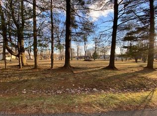 Roselawn Ter, Vienna, OH 44473