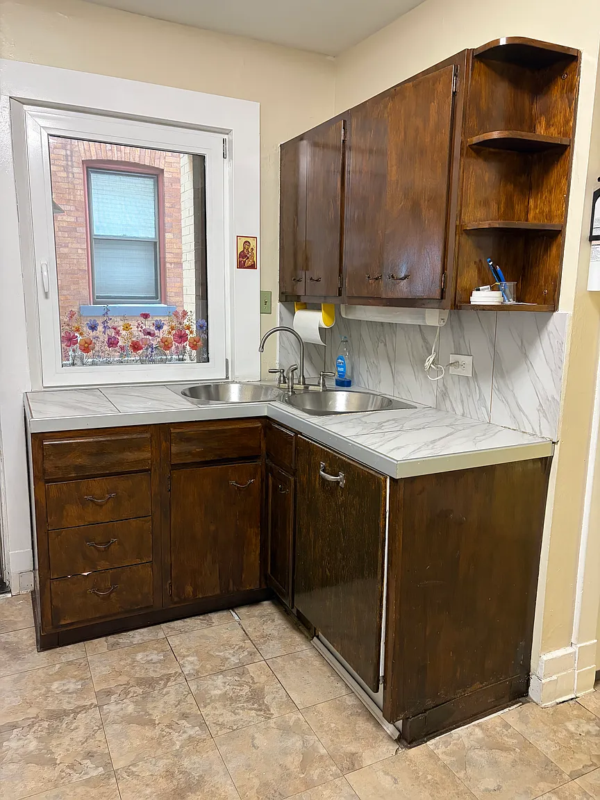826 Farragut St #2 photo 1