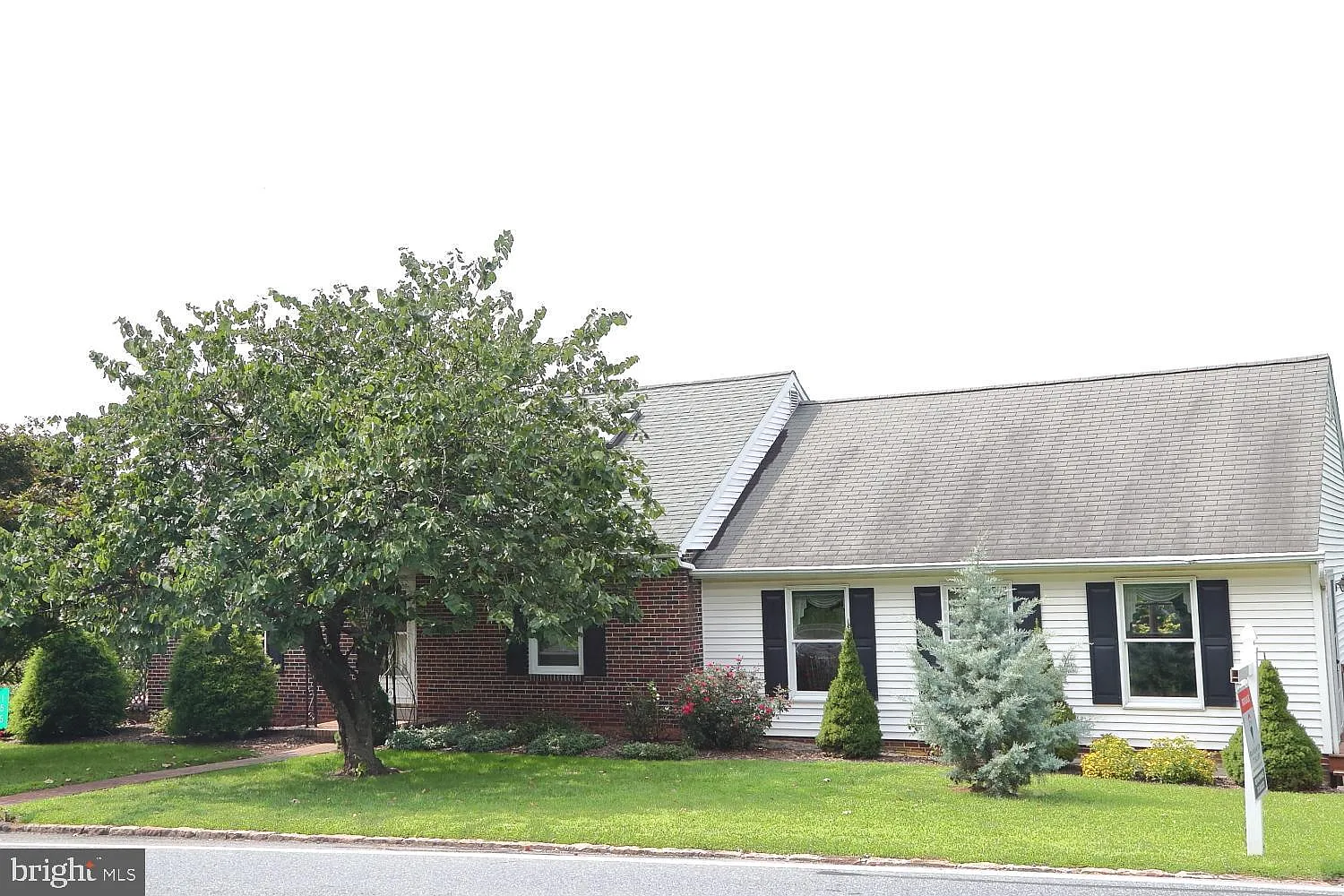 155 N Ridge Rd photo 1