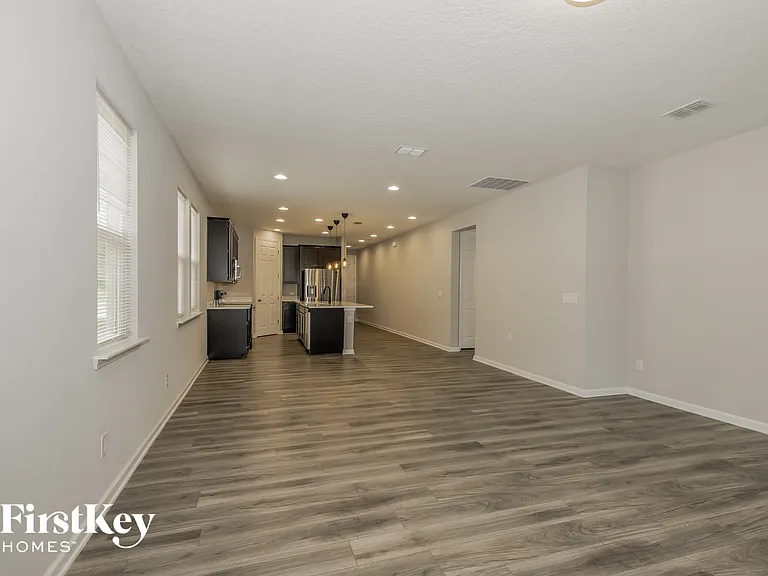 11010 Chitwood Dr — Photo 3