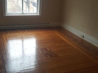 644 E Market St APT 2, York, PA 17403