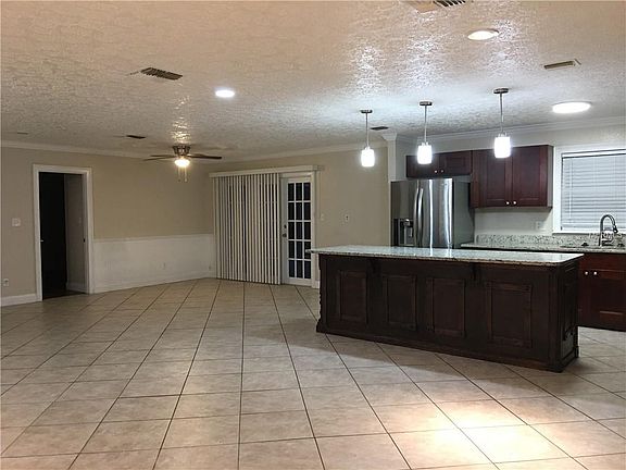 5th image of 473 S Deerwood Ave