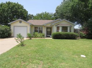 1405 Colonnade Dr, Arlington, TX 76018