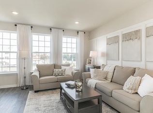 18 Sisters Farmstead Rd, Mount Laurel, NJ 08054