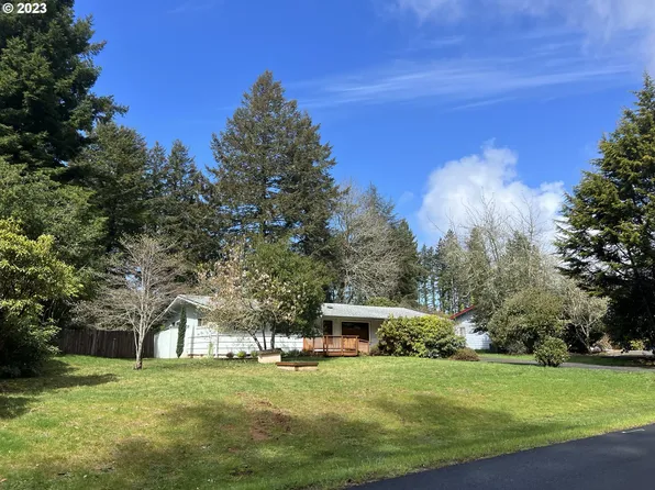 17108 Stafford Rd, Brookings, OR 97415