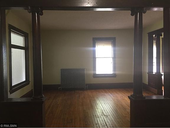 4th image of 1624 Girard Ave N