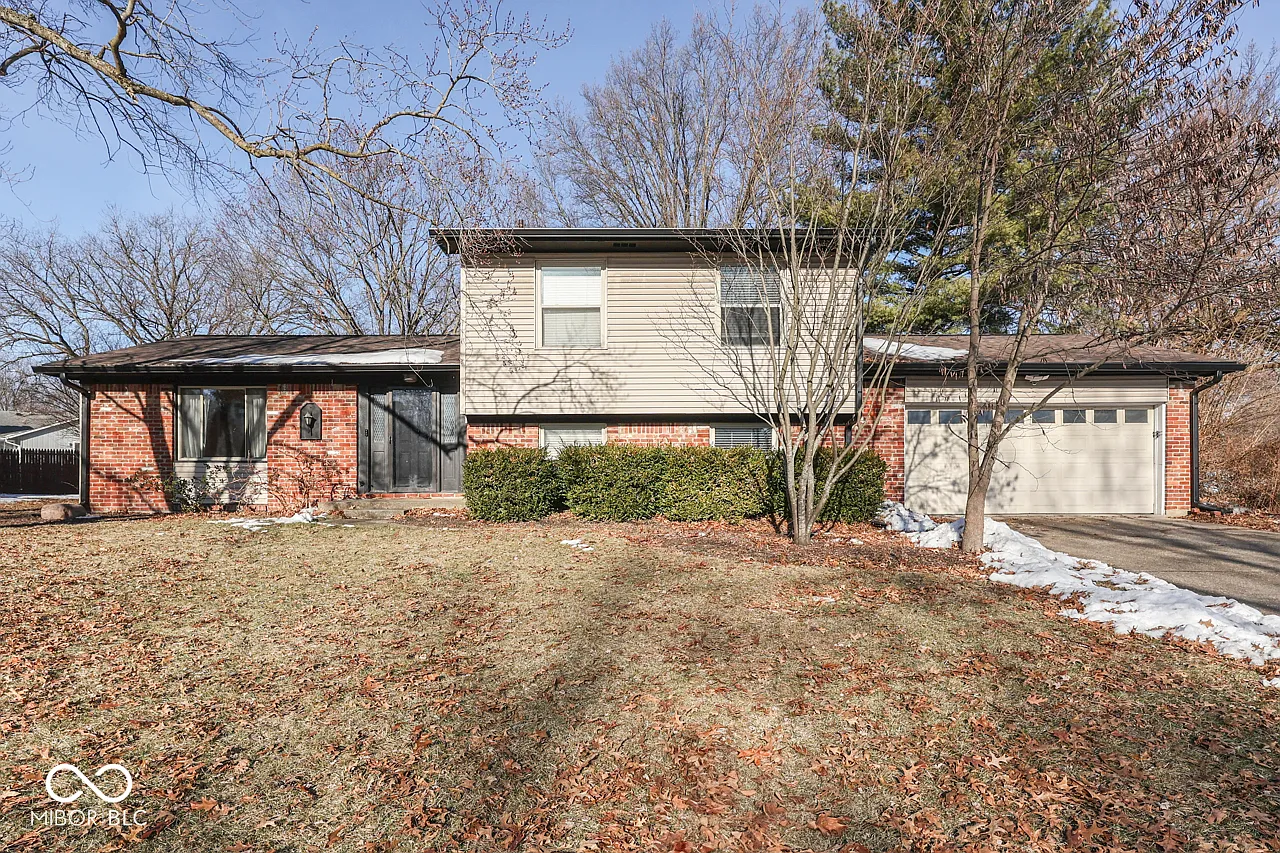 3310 Acacia Dr photo 1