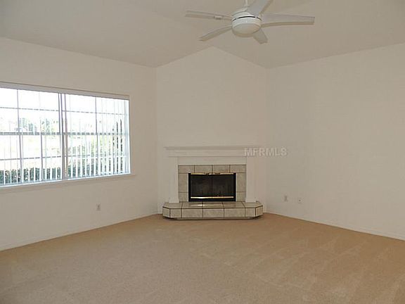 5th image of 629 Chatas Ct