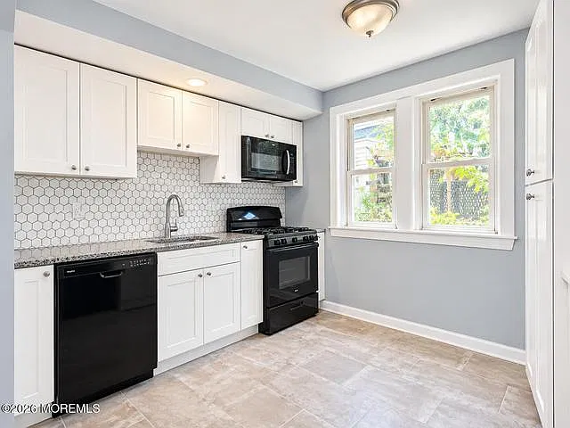 71 Oak St — Photo 4