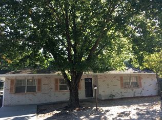 904 Chadsworth Ave, Seffner, FL 33584