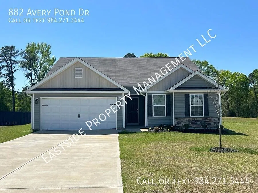 882 Avery Pond Dr