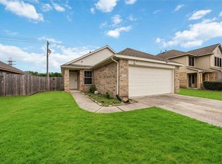8426 Bay Run Ave, Baytown, TX 77521