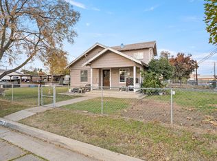 10792 E Chico Ave, Del Rey, CA 93616
