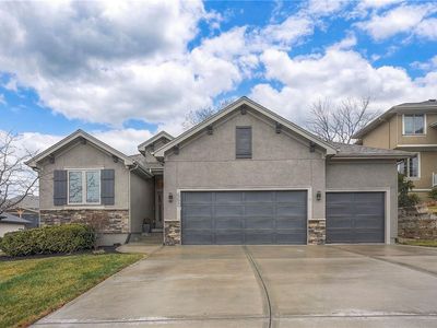 952 E 121st Pl, Olathe, KS, 66061