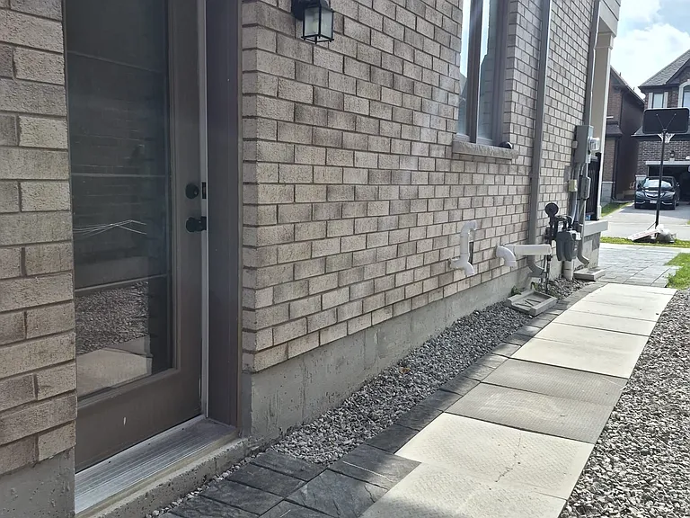 2129 Wilson St — Photo 3